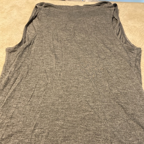 Mossimo women’s size small gray sleeveless top - Picture 4 of 4